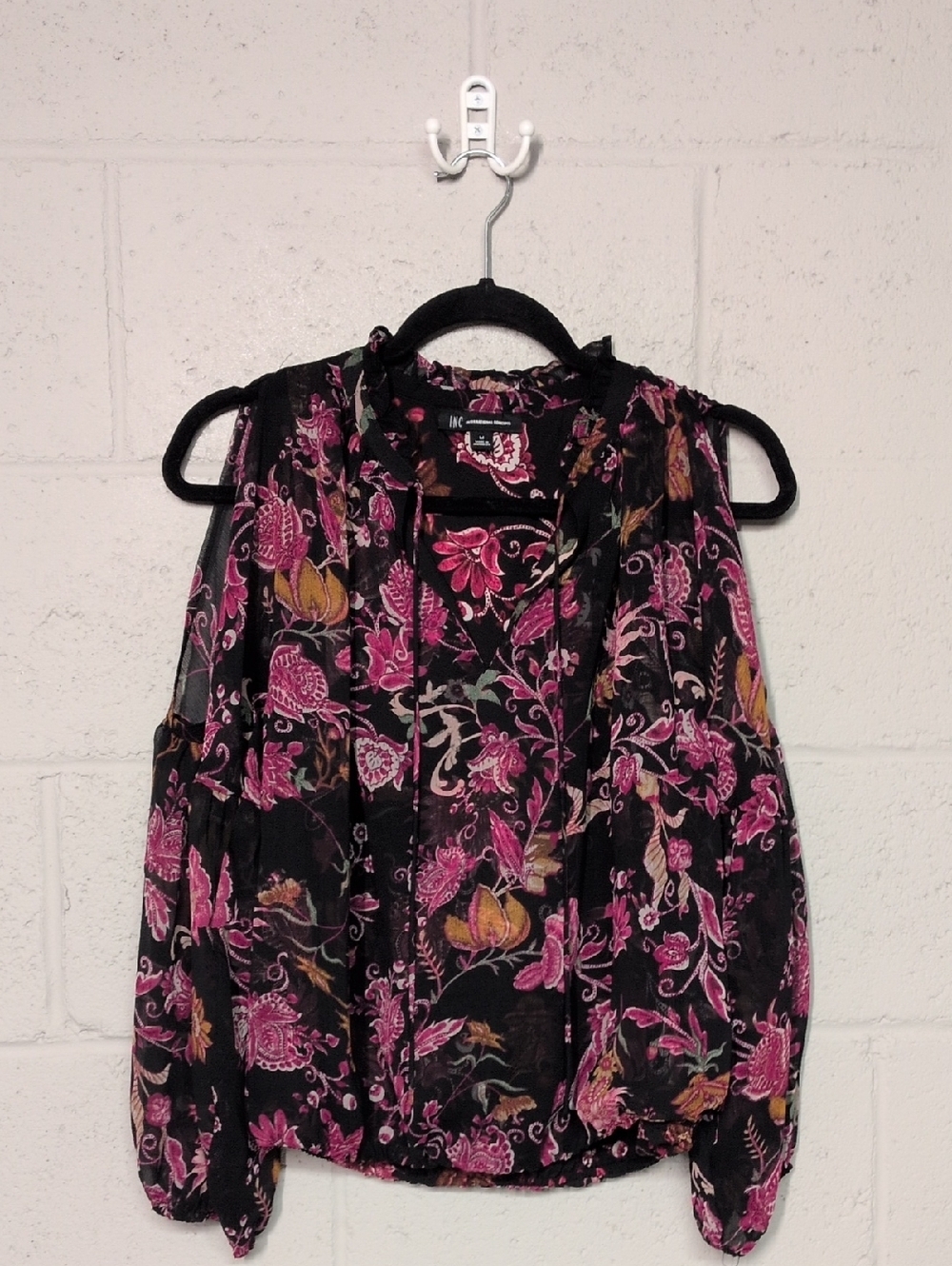 Women's INC Sheer Floral Cold-Shoulder Bubble Hem Blouse Size M - Picture 2 of 10